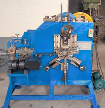 Загрузить изображение в средство просмотра галереи, one machine making 4 different strapping seals for both PET & steel strapping