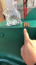 Load image into Gallery viewer, Automatic machine for making PP plastic packing strap clip