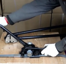 Load image into Gallery viewer, Steel strappinng tool tensioner plus sealer manual for 32 mm straps(for wholesale)