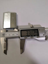 Carregar imagem no visualizador da galeria, Steel strapping clip 32 mm making machine with two logos in same machine