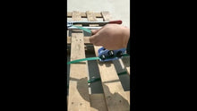 Carregar e reproduzir vídeo no visualizador da galeria, strapping tool with tensioner and sealer for both PP and PET straps.mp4