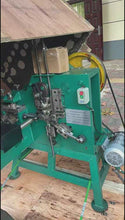 Load and play video in Gallery viewer, Poli çemberleme klipsleri (kabartmalı noktalar) makinesi