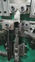 Carregar e reproduzir vídeo no visualizador da galeria, Máquina de SELO METÁLICO PARA FITA DE AÇO sob pressão