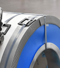 Load image into Gallery viewer, Steel strapping push seal 5/8' making machine