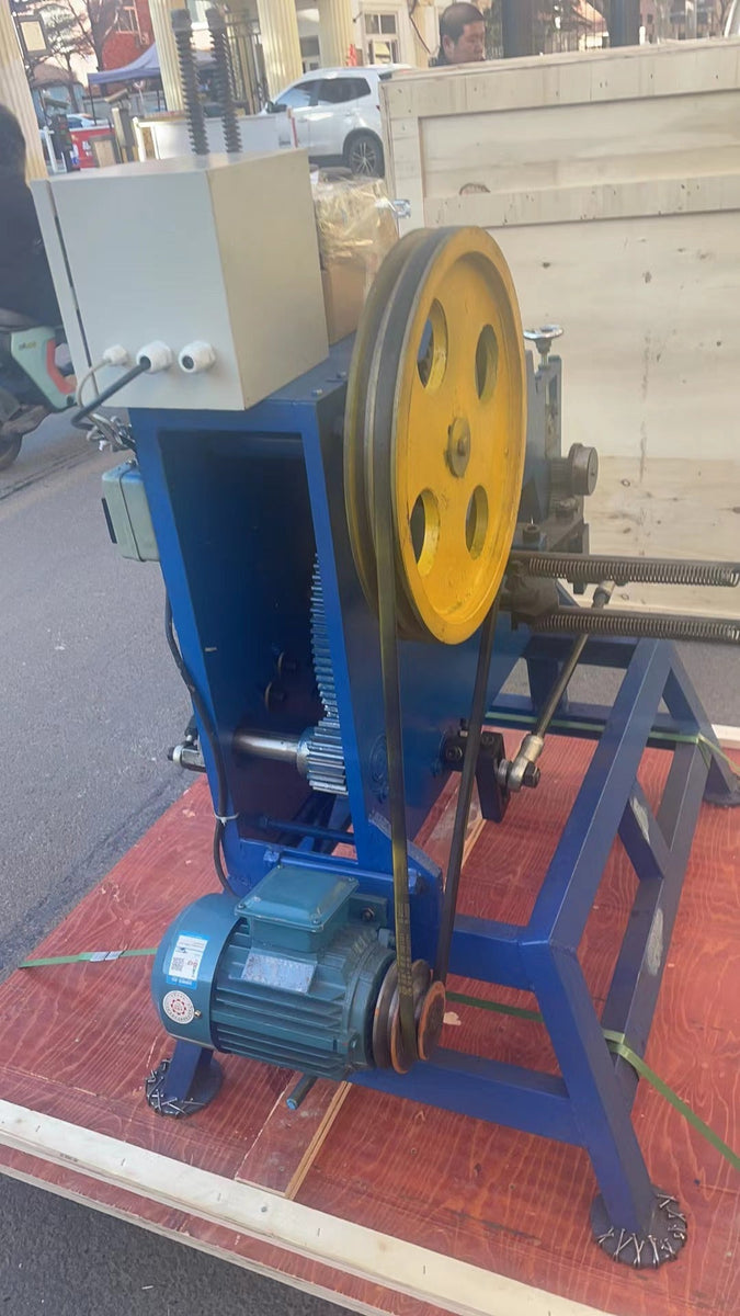 catalogue for machine of serrated open seals for PET 16 mm strapping ...