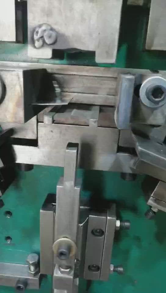 Çelik çemberin metal klipsleri için makine 32 mm